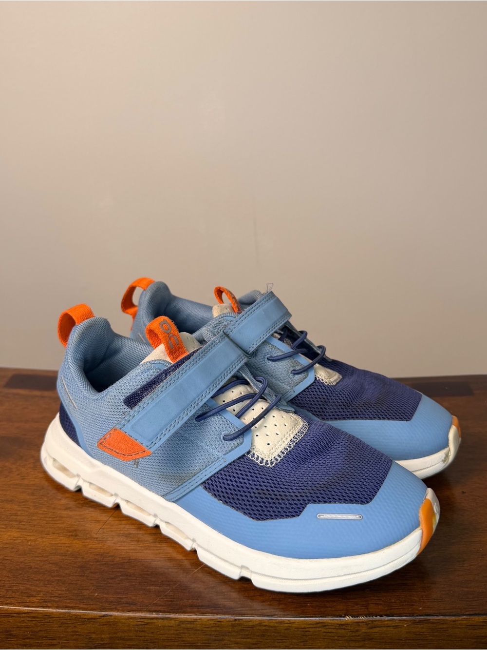 On Cloud Cloudplay Kids Running Shoes Light Blue Navy Orange Size US K1.5 EU 33